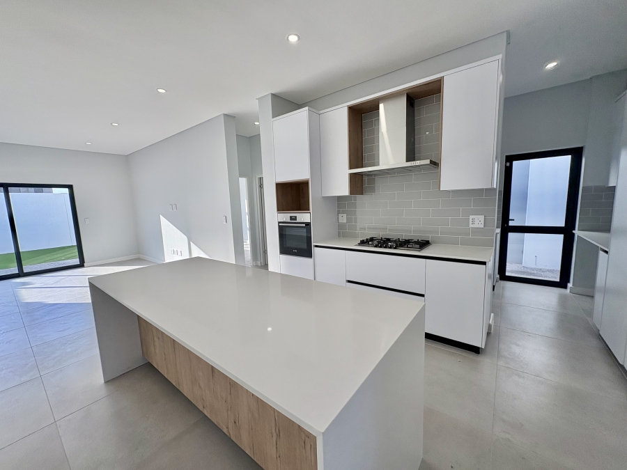 4 Bedroom Property for Sale in Sandown Western Cape